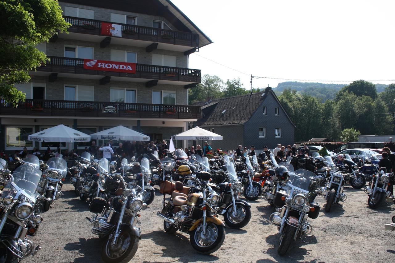 Gasthaus Zur Quelle Bad Marienberg Zewnętrze zdjęcie