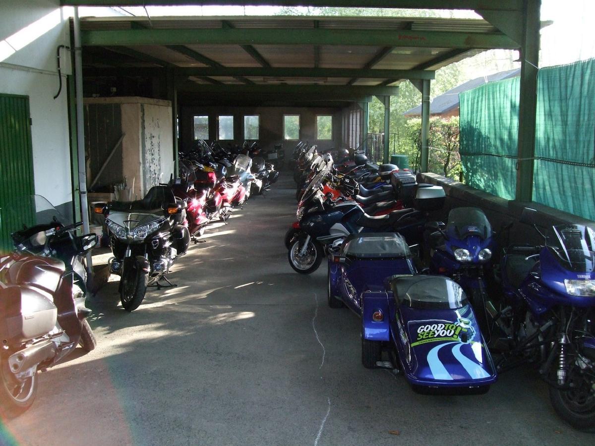 Gasthaus Zur Quelle Bad Marienberg Zewnętrze zdjęcie