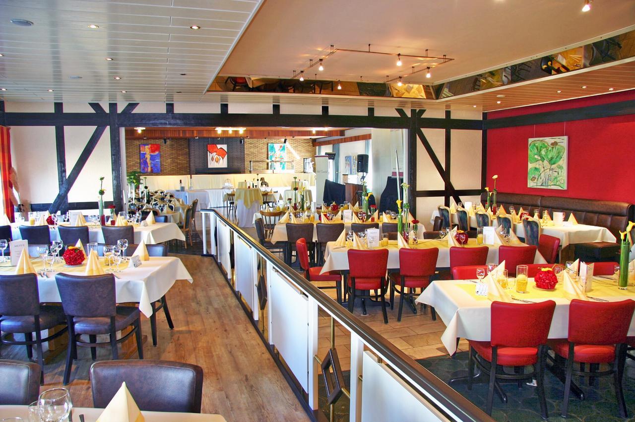Gasthaus Zur Quelle Bad Marienberg Zewnętrze zdjęcie