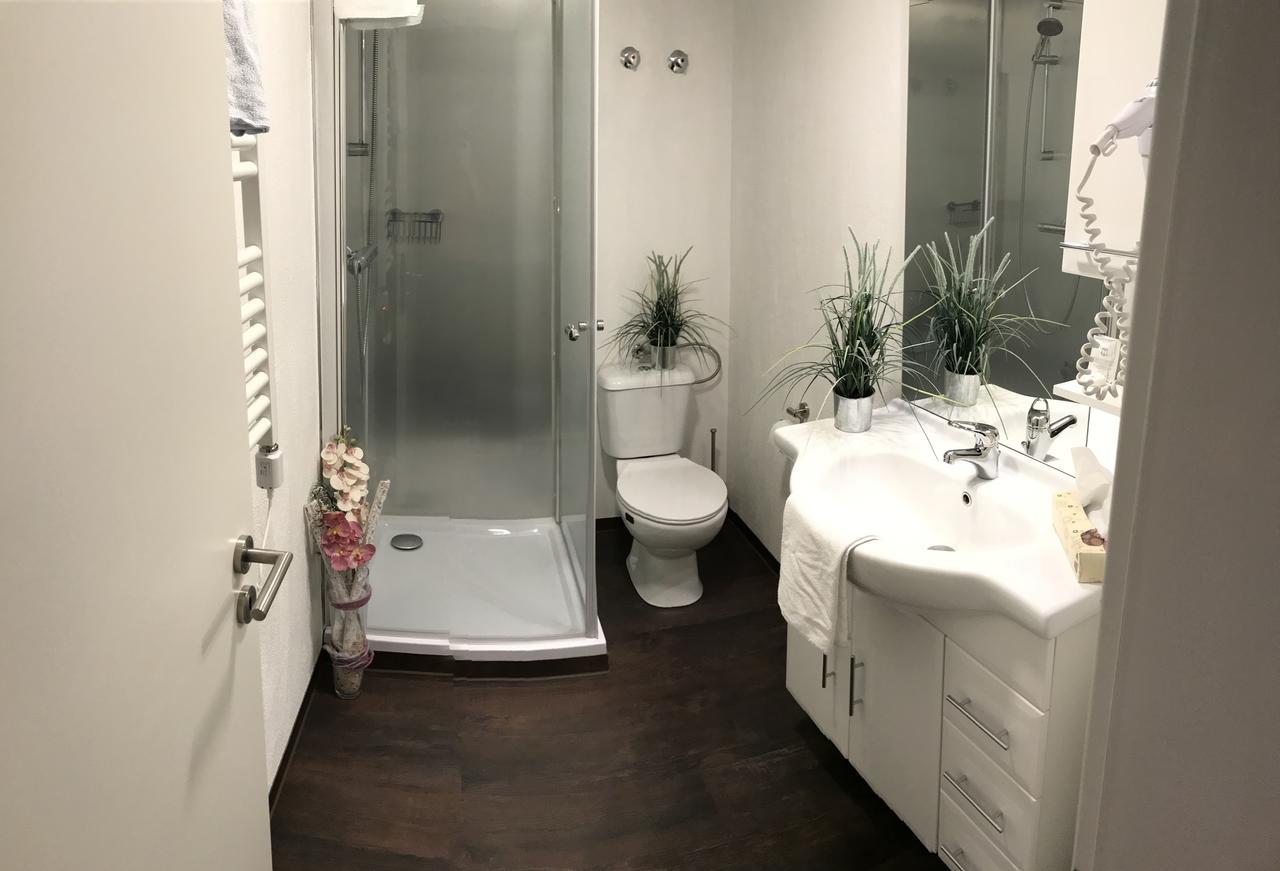 Gasthaus Zur Quelle Bad Marienberg Zewnętrze zdjęcie